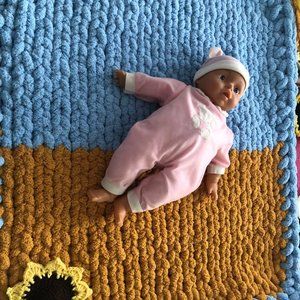 Brand NEW Chunky Chenille baby blanket